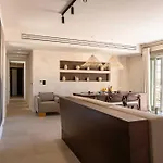 Phoenix With Private Pool & Sea Views Near Naousa 别墅 *