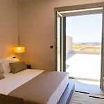 Phoenix With Private Pool & Sea Views Near Naousa 别墅 *