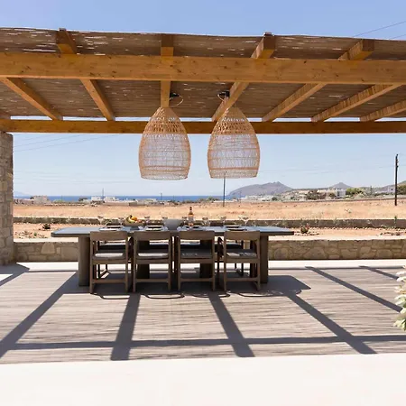 Villa Phoenix With Private Pool & Sea Views Near Naousa Ampelas