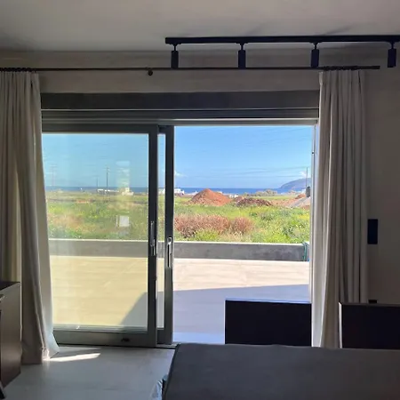 Phoenix With Private Pool & Sea Views Near Naousa Villa Ambelász
