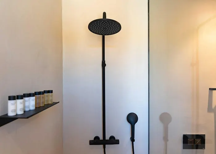 Villa Phoenix With Private Pool & Sea Views Near Naousa Ampelas