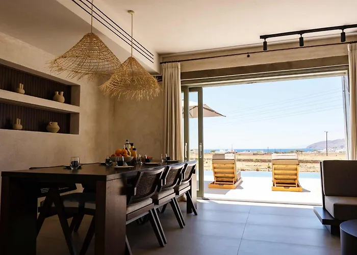 Phoenix With Private Pool & Sea Views Near Naousa Villa Ampelas