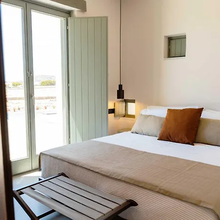 Phoenix With Private Pool & Sea Views Near Naousa