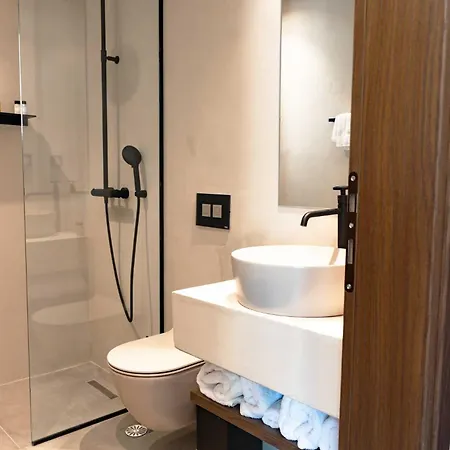 Villa Phoenix With Private Pool & Sea Views Near Naousa *