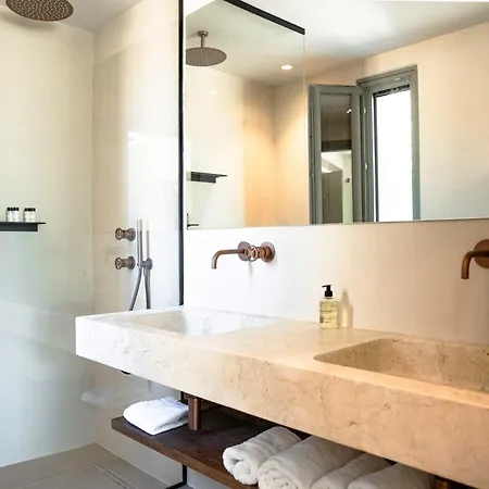 Phoenix With Private Pool & Sea Views Near Naousa Villa